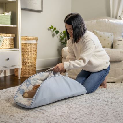Ingenuity - Saltea de joacă pentru copii ELEPHANT MARCH
