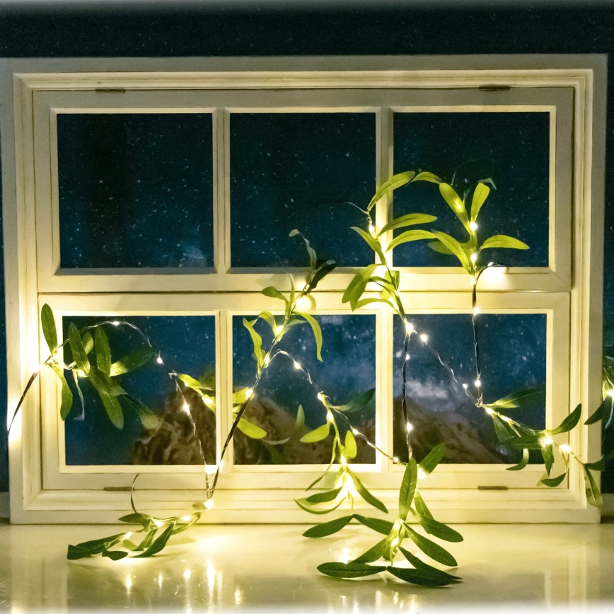 Instalație LED solară Aigostar 60xLED/4m IP65 300 mAh alb cald măslin