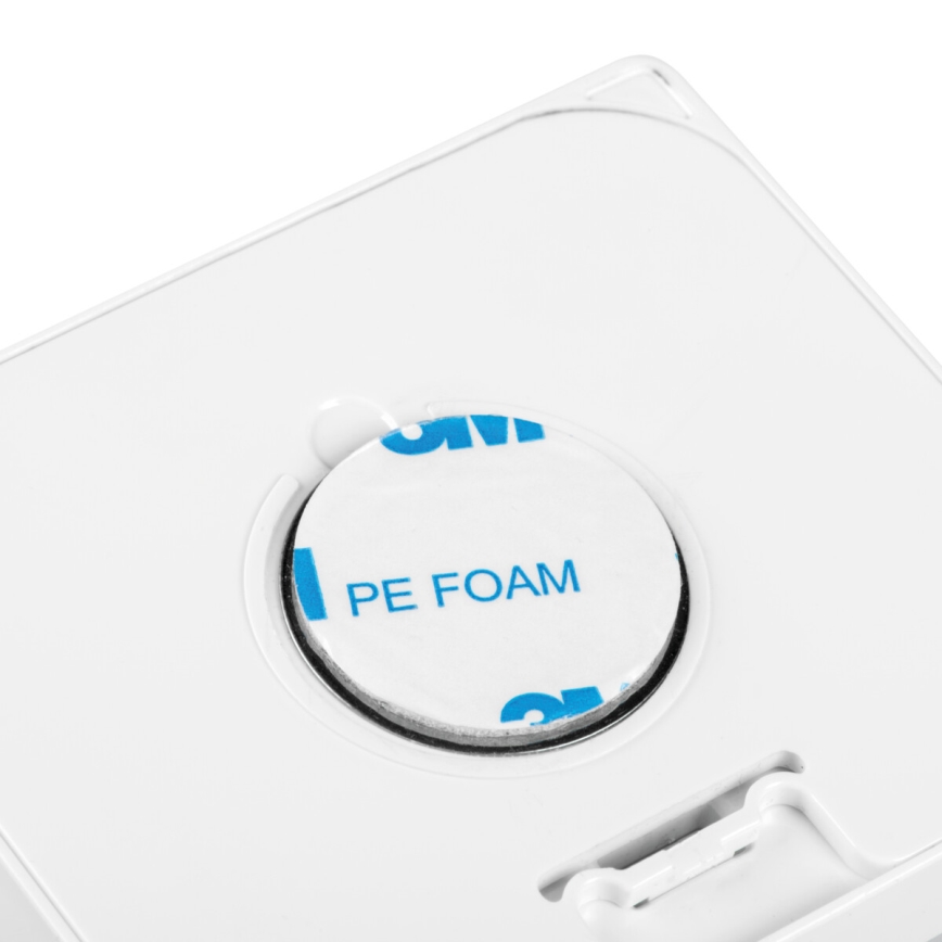 Corp de iluminat LED încastrat cu senzor de mișcare și senzor de crepuscul IRS LED/0,3W/3xAAA IP54 alb