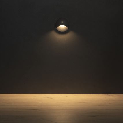 Aplica LED pentru scări EXIN, rotundă, cu senzor de mișcare și senzor crepuscular, LED/2,5W/230V 3000K IP65, finisaj antracit