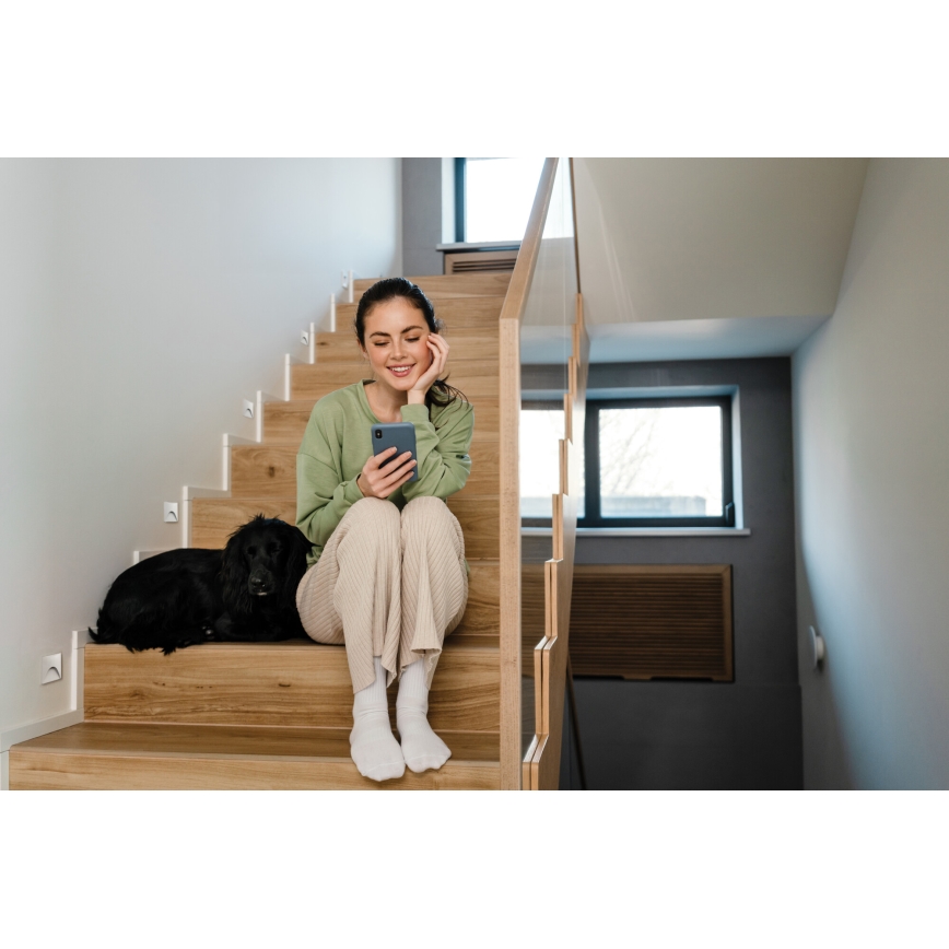 Aplică LED pentru scări EXIN LED/2,5W/230V 3000K IP65, albă, pătrată