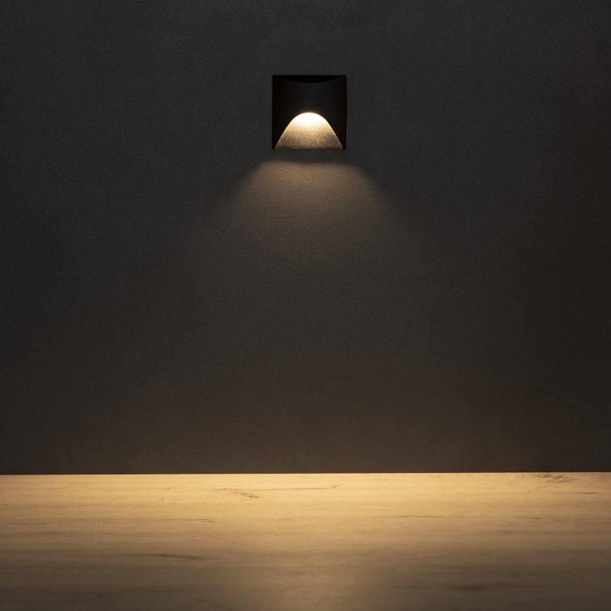 Aplica LED pentru scări EXIN 2,5W, 230V, 3000K, IP65, negru, pătrat