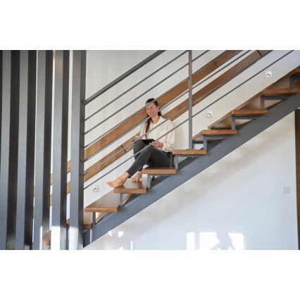 Aplică LED pentru scări EXIN 2,5W/230V 4000K IP65, albă, pătrată