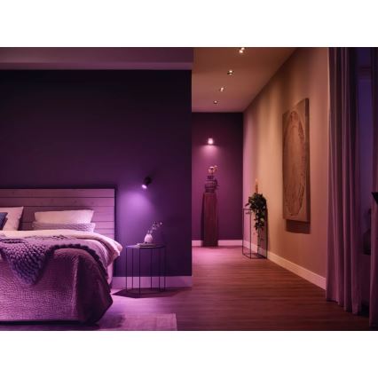 Kit de start Philips Hue WHITE AND COLOR AMBIANCE — 3 becuri GU10, 4,2 W fiecare, 2000–6500 K + dispozitiv de conectare