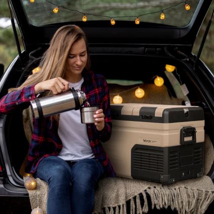 Ladă frigorifică portabilă cu afișaj LCD 39 l 230V/12V/24V maro