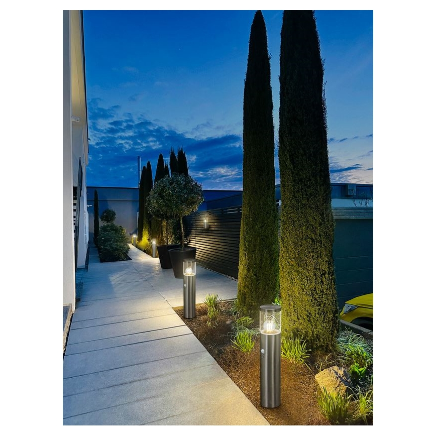 Lampă de exterior cu senzor Ledvance EBRO 1xE27/20W/230V IP44