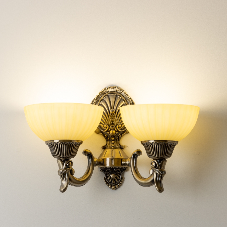 Lampă de perete Brilagi CLASSIC 2xE27/60W/230V alamă