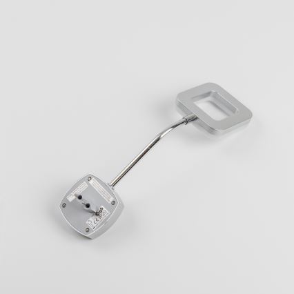 Lampă de perete cu priză LED/3,2W/230V crom mat