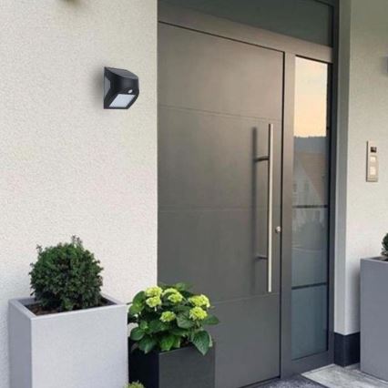 Aplica LED solară de perete cu senzor, 3 W, 3,7 V, 3000/4000 K, 1200 mAh, IP54, negru