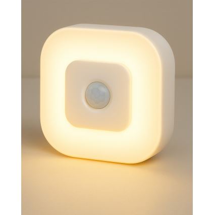 Lampă de veghe LED cu senzor, 0,5W/4,5V, 3xAAA, alb