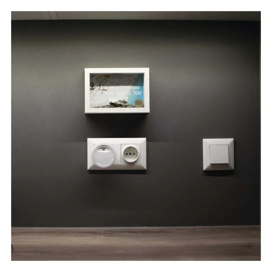 Lampă de veghe LED cu senzor de amurg, 0,3 W, 230 V