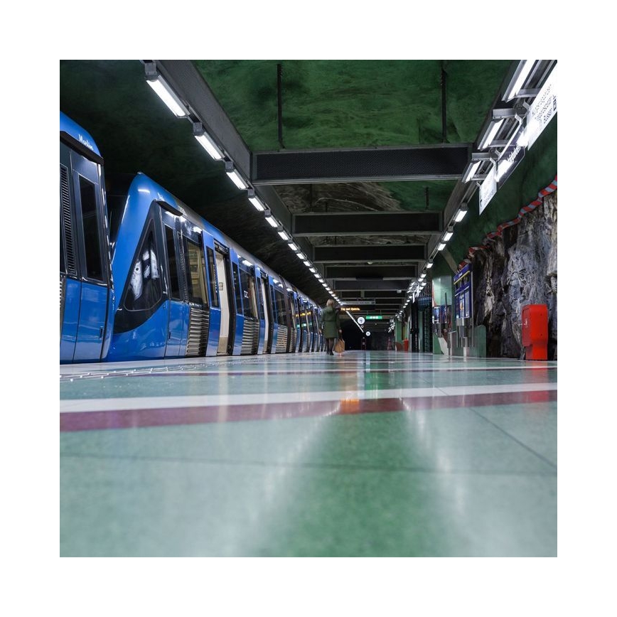 Lampă LED pentru montaj sub dulap, 40W, 230V, 3000K, 116 cm