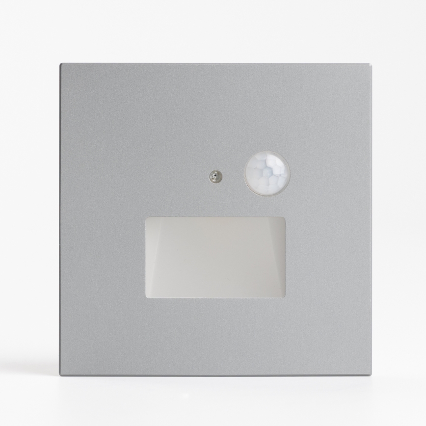 Corp de iluminat LED pentru scări cu senzor de mișcare și de crepuscul LED/1,5W/230V 3000/4000/6000K argintiu