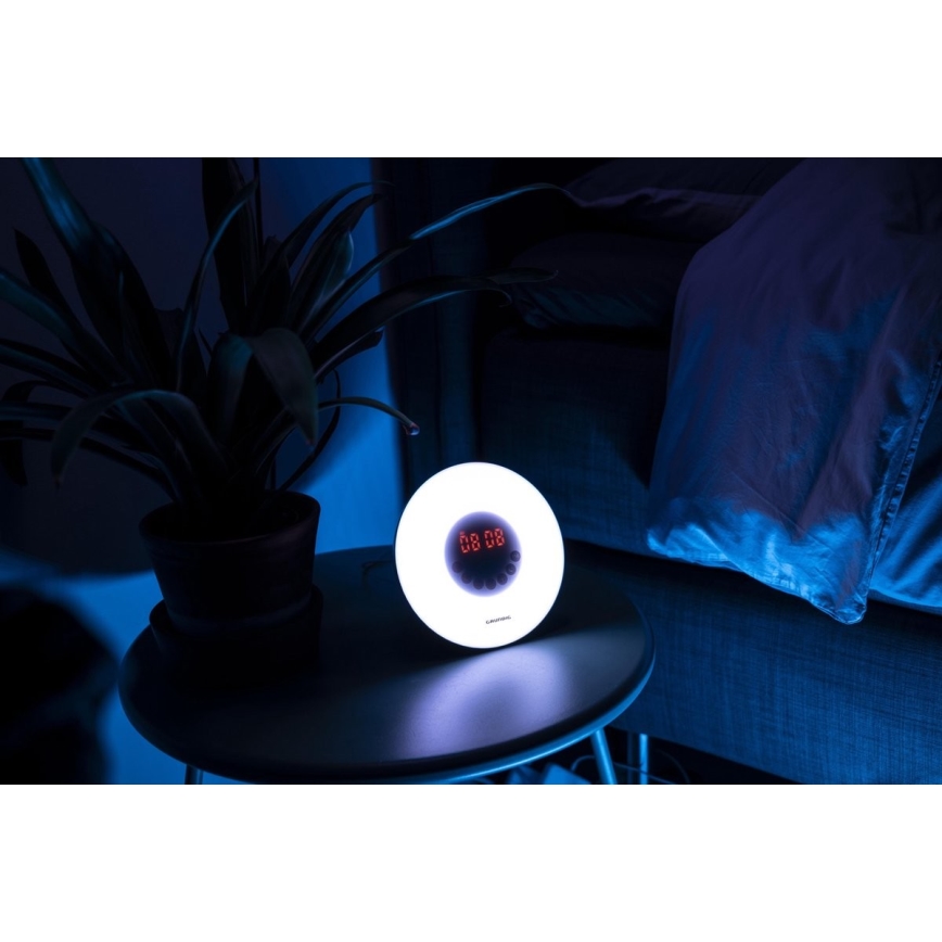 Lampă LED RGB de veghe dimabilă cu ceas deșteptător și radio FM LED/5V/3xAAA Grundig
