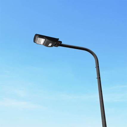 Lampă LED stradală solară cu senzor de mișcare și crepuscular LED/6W/3,2V 6000K IP65 5000 mAh negru + telecomandă