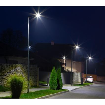Lampă stradală solară LED cu senzor STREET LED/15W/7,4V 4000K IP65 5400 mAh