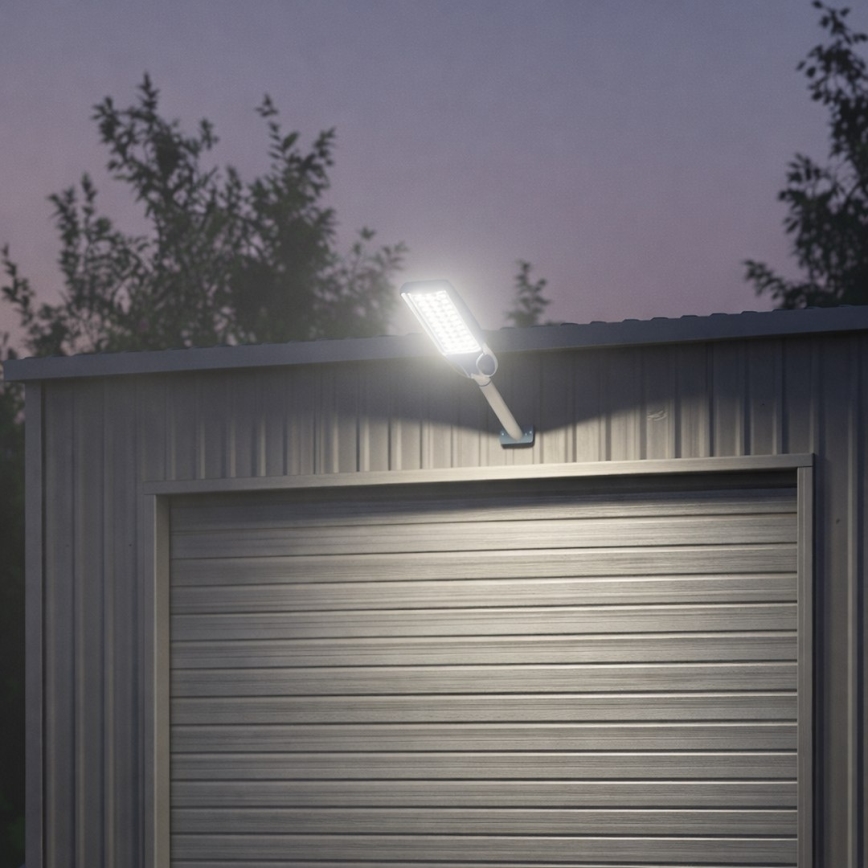 Lampă stradală solară LED reglabilă cu senzor VENICE LED/100W/3,2V 6000 mAh IP65, neagră + telecomandă