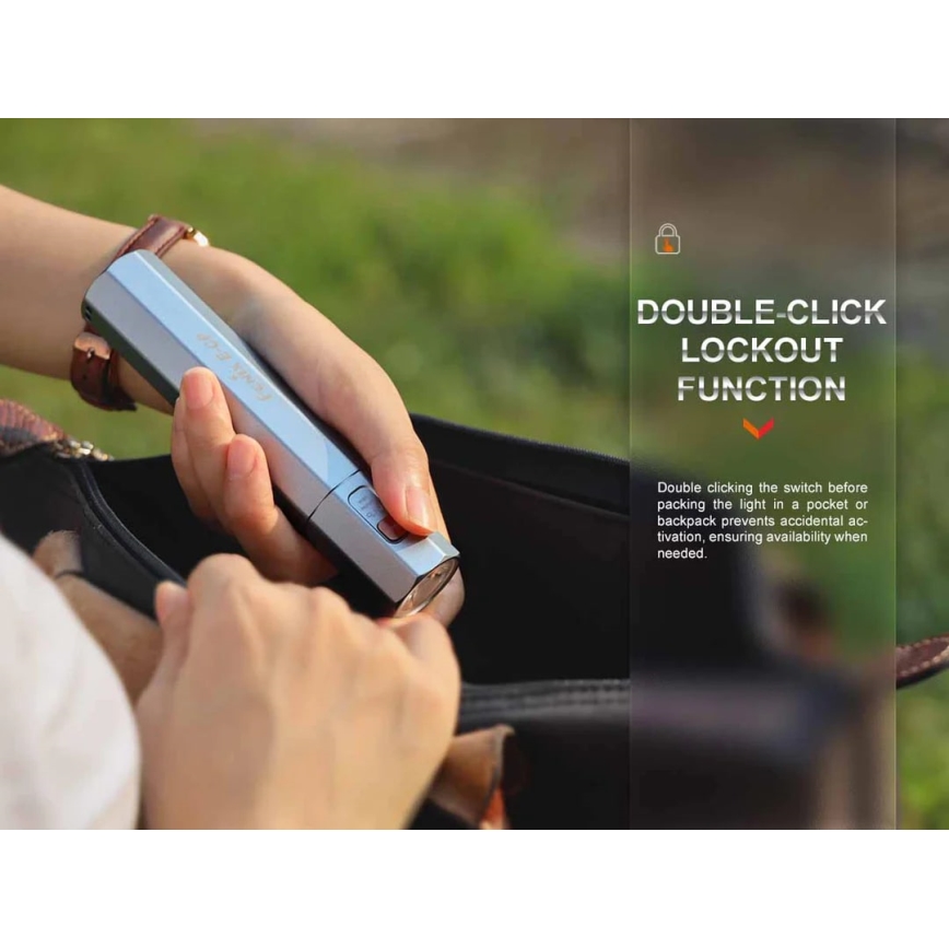 Lanternă LED reîncărcabilă cu acumulator extern Fenix ECPBLCK USB IP68 1600 lm 504 h 5000 mAh negru