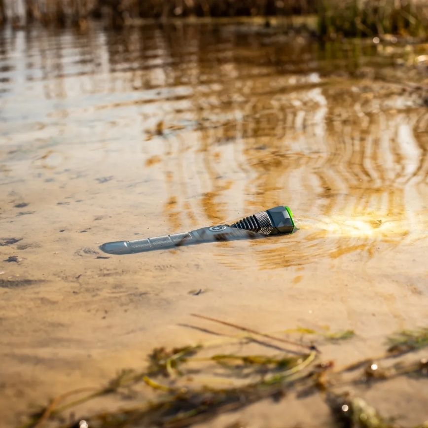 Lanternă LED reîncărcabilă cu luminozitate reglabilă și funcție powerbank LED/30W/5V IPX7 3000 lm 4000 mAh