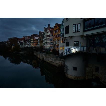 Ledlenser NEO3 - Lampă frontală LED cu reglaj al intensității, alimentare 3xAAA, grad de protecție IP54, 400 lm, autonomie 20 ore, negru/alb