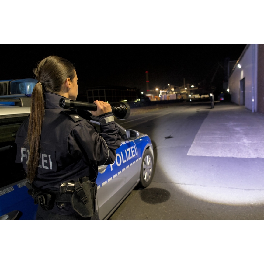 Ledlenser X21R - lanternă LED reîncărcabilă cu reglaj al intensității, baterie 5000 mAh, IP54, 5000 lm, autonomie până la 40 ore