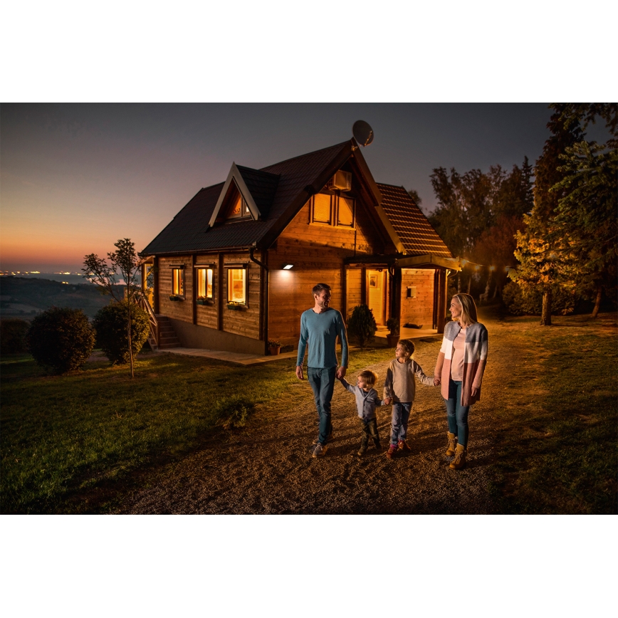 Ledvance - Proiector LED de exterior, montat pe perete, cu senzor de mișcare și senzor crepuscular FLOODLIGHT LED/30W/230V IP65