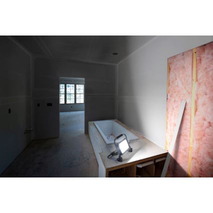 Ledvance - Proiector LED exterior reglabil cu baterie reîncărcabilă WORKLIGHT BATTERY LED/30W/5V 2200 mAh IP54