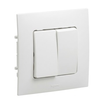 Legrand - Întrerupător dublu nr. 5 cu ramă NILOE albă