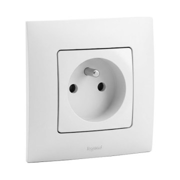 Legrand - Priză de perete cu ramă NILOE 250V albă
