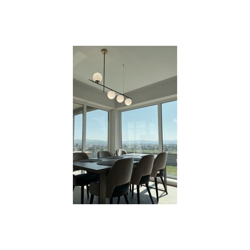 Lustră pe tijă ESSENTIAL 4xE14/28W/230V Redo 01-2949