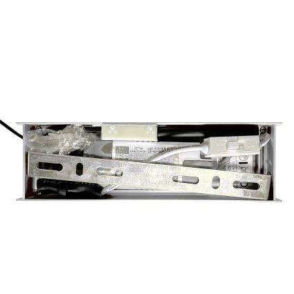 Lustră suspendată pe cablu LINEA LED/36W/230V 3000/4000/5700K CRI 90 alb