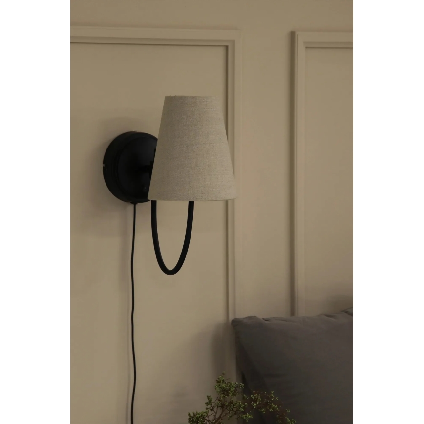 Markslöjd 108907 - Lampă de perete AMAR 1xE14/40W/230V in/negru