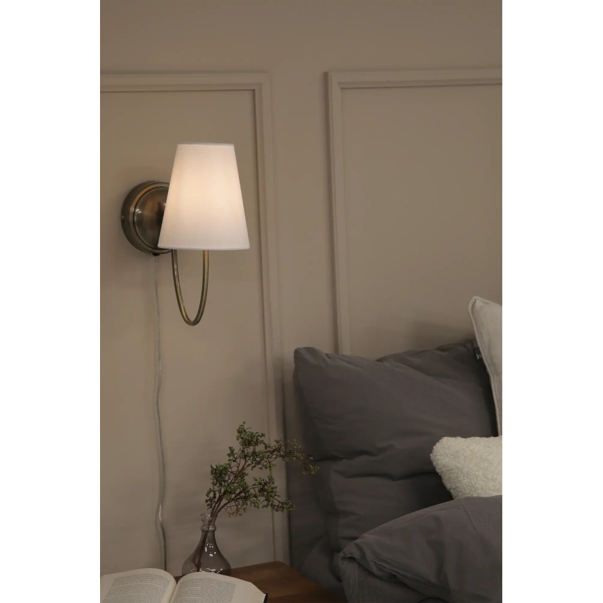 Markslöjd 108908 - Aplică de perete AMAR 1xE14/40W/230V albă/alamă