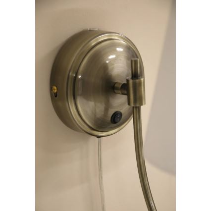 Markslöjd 108908 - Aplică de perete AMAR 1xE14/40W/230V albă/alamă