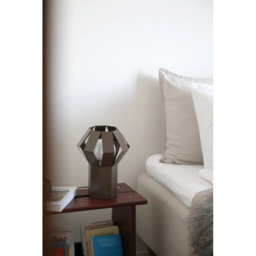 Markslöjd 109148 - Lampă de masă OCTA 1xE27/60W/230V maro