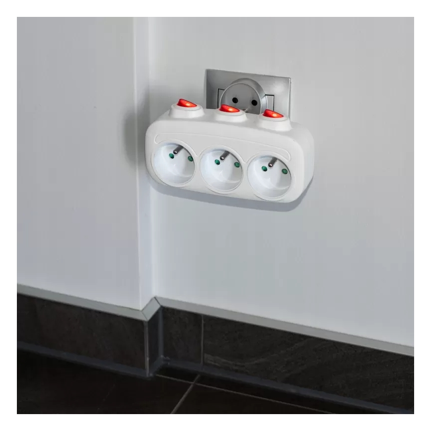 Multipriză 3 prize cu întrerupătoare