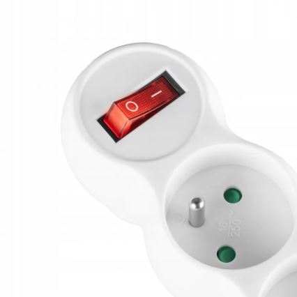 Multipriză cu întrerupător, 3 prize