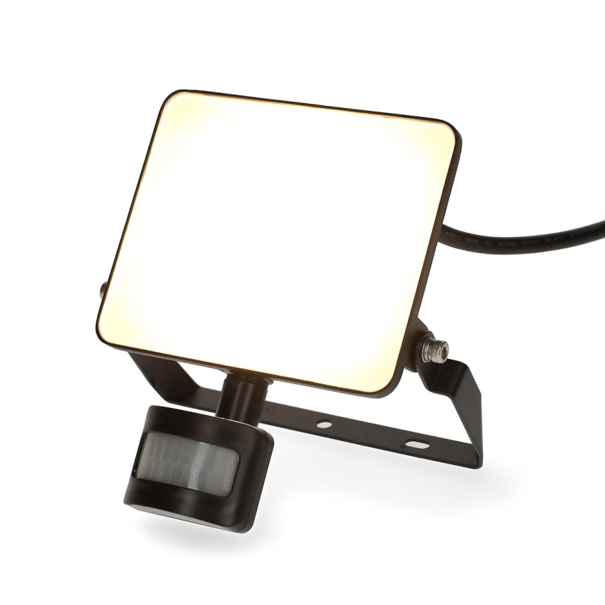 Proiector LED dimmabil cu senzor de mișcare și priză SmartLife LED/20W/230V 3000-6500K IP44 Wi-Fi