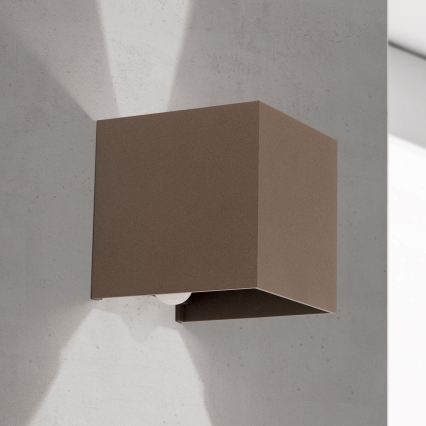 CUBE-S – Aplică de exterior LED, 13W, 230V, IP54, cu senzori de mișcare și de crepuscul, maro