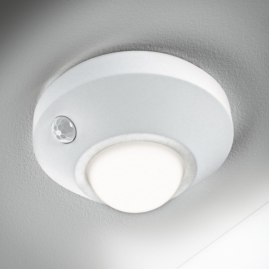 Osram - Lampă LED de orientare cu senzor NIGHTLUX LED/2W/3xAA albă