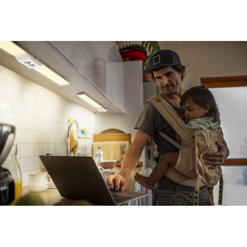 Osram - Lampă LED reglabilă pentru montaj sub dulap cu prize integrate UNDERCABINET LED/10W/230V 3000K 54,8 cm albă