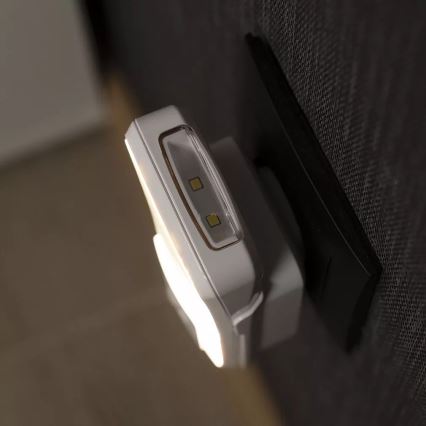 Osram LUNETTA LED/2W/230V - lampă de veghe LED pentru priză, cu senzor