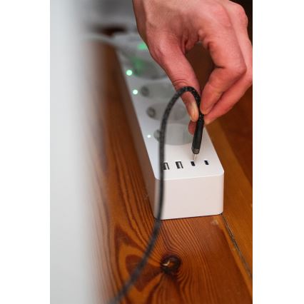 Osram – Prelungitor SMART+ cu 4 prize (tip F) + 2x USB-A + 2x USB-C, Wi‑Fi