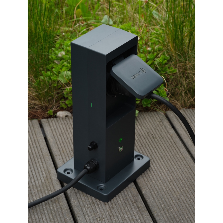 Osram - Stâlp inteligent de exterior cu 2 prize SCHUKO și repetor Wi‑Fi IP44