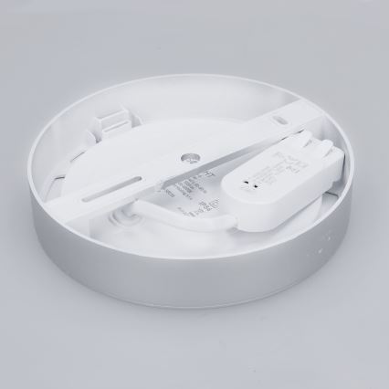 Panou LED 2-în-1 pentru montaj aplicat/încastrat LED/12W/230V 3000/4000/6000K Ø17 cm IP54 argintiu