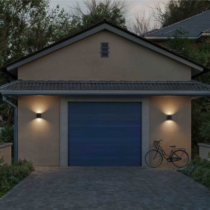 Philips - Aplică de perete pentru exterior LED ZYRA, 4,3 W, 230 V, 2700 K, IP44