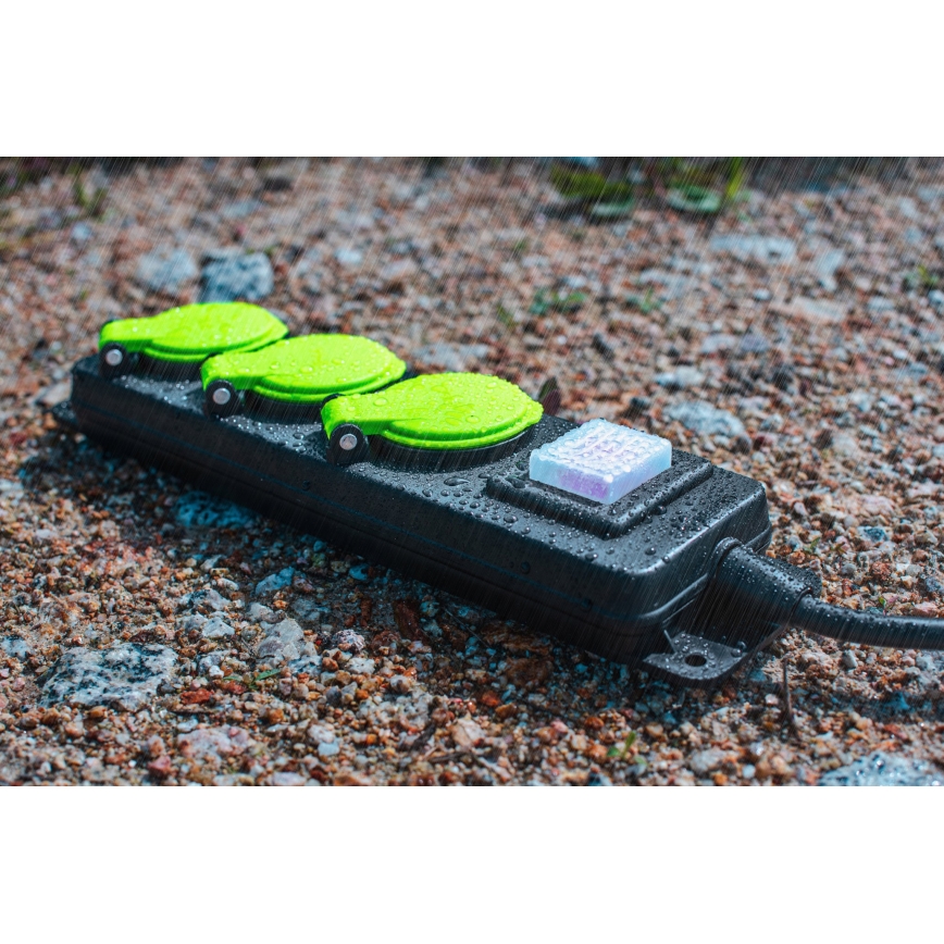 Prelungitor 20m cu 3 prize și întrerupător IP44