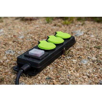 Prelungitor cu 3 prize și întrerupător, 5 m, IP44