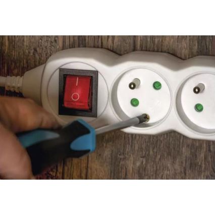 Prelungitor cu întrerupător 3Z 3m alb