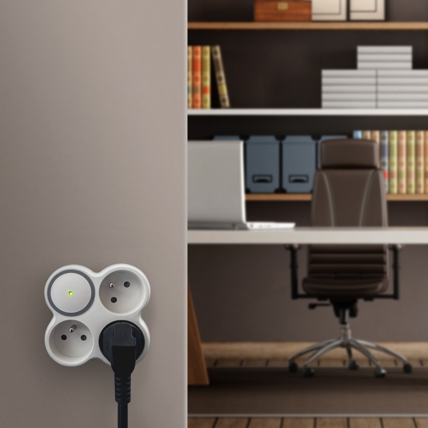 Priză cu protecție la supratensiune 230V/16A 3Z alb